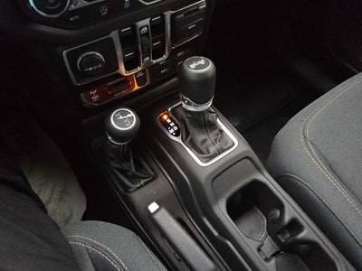 2025 Jeep Wrangler 4-Door Willys 4x4