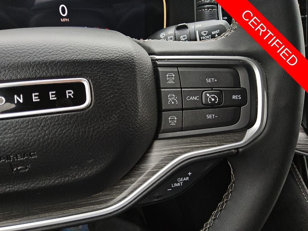 2024 Jeep Wagoneer L Series II 4x2