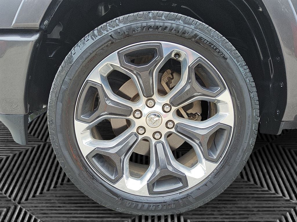 2019 RAM 1500 Limited Crew Cab 4x4 5'7' Box