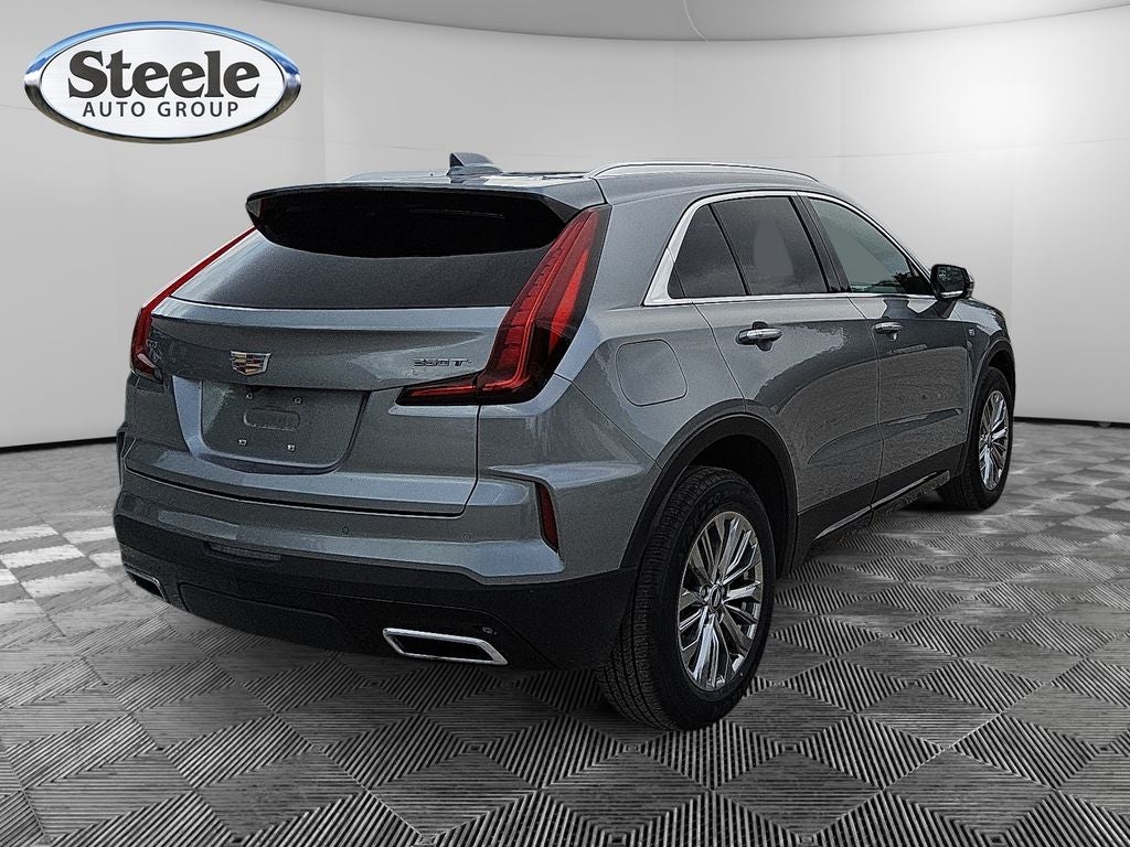 2025 Cadillac XT4 FWD Premium Luxury