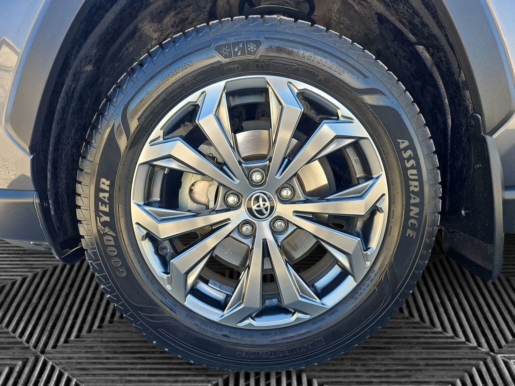 2023 Toyota RAV4 Hybrid XLE Premium