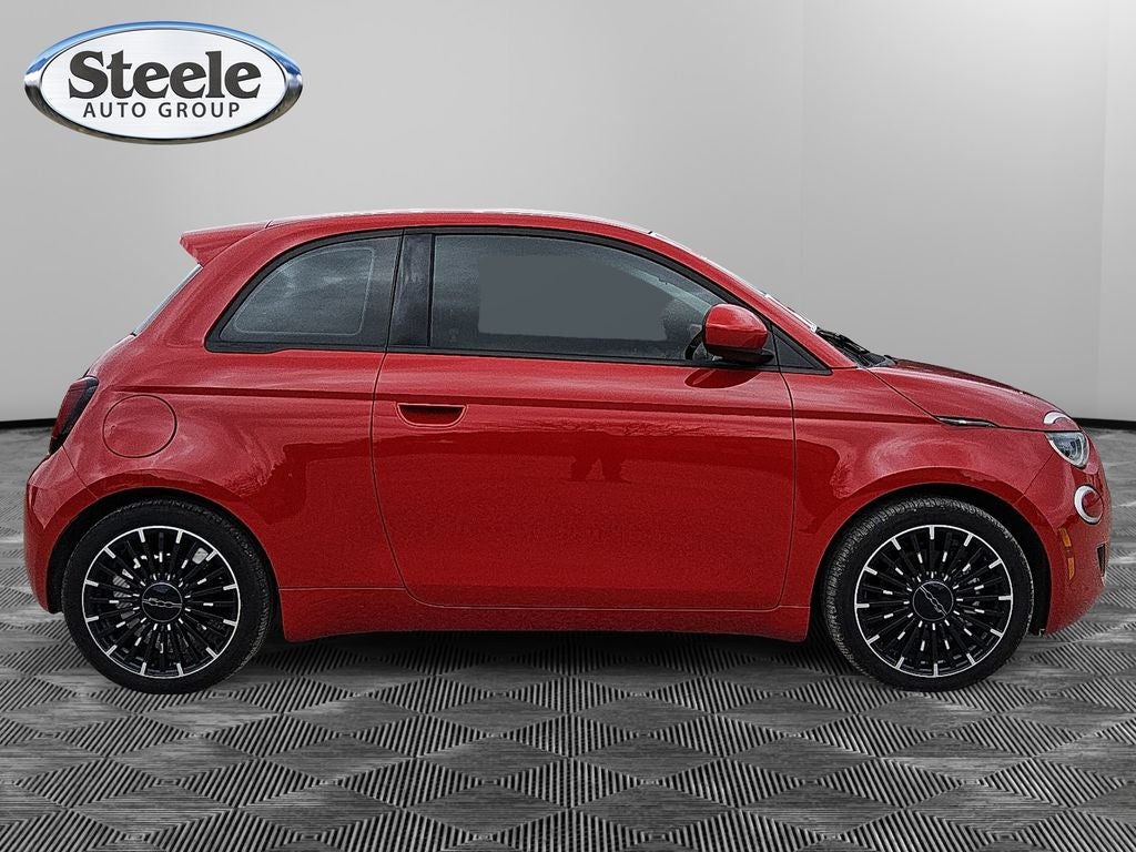 2024 FIAT 500e INSPI(RED) FWD