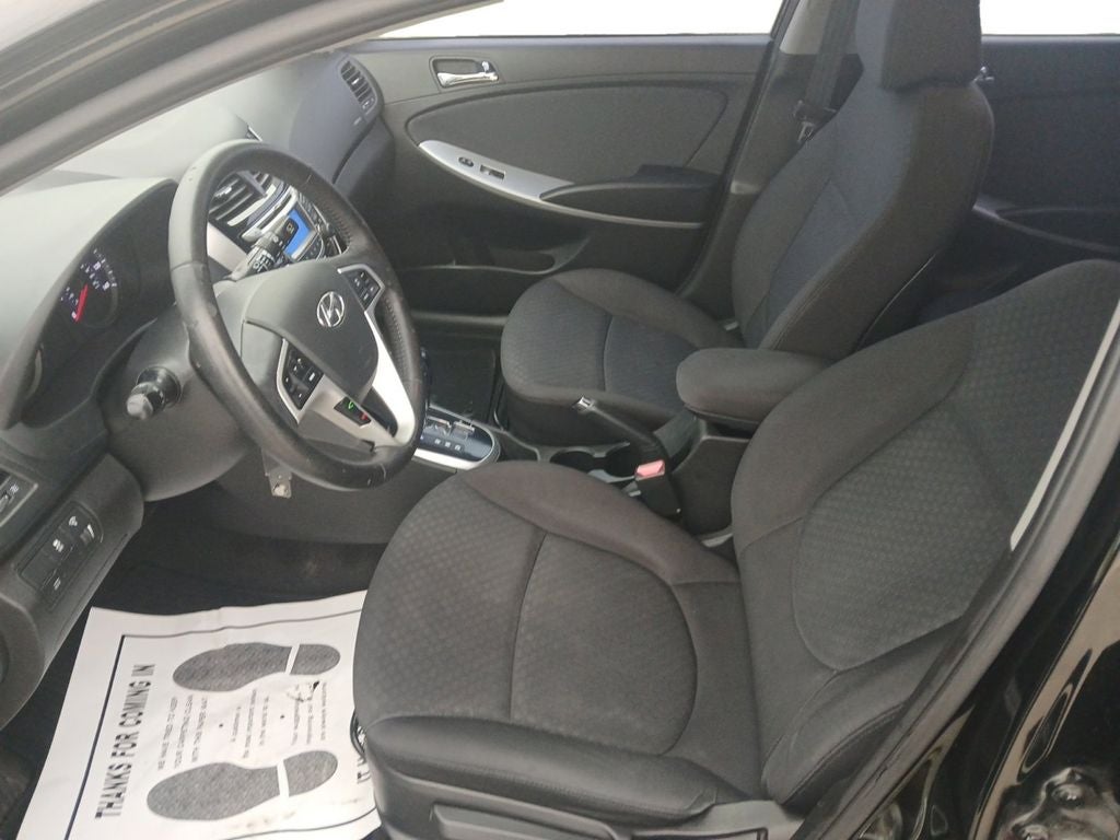 2012 Hyundai Accent SE