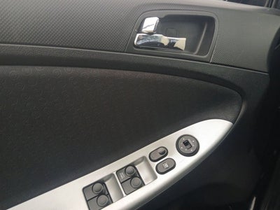 2012 Hyundai Accent SE