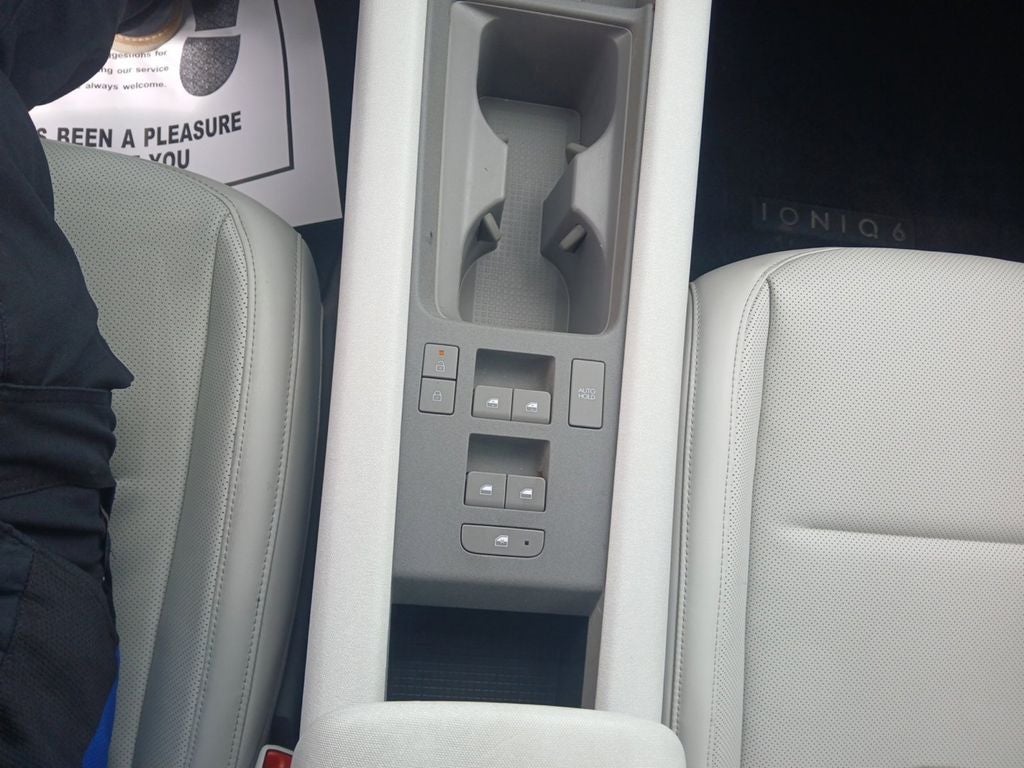 2025 Hyundai IONIQ 6 SEL