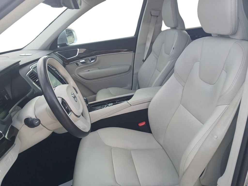 2019 Volvo XC90 T5 Momentum