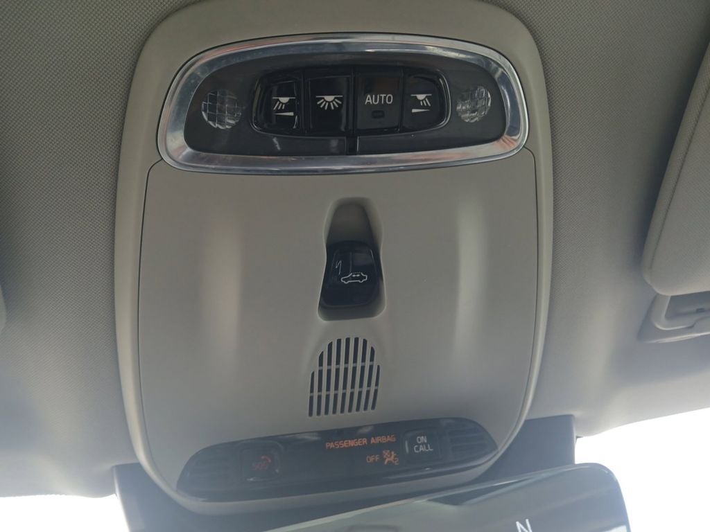 2019 Volvo XC90 T5 Momentum