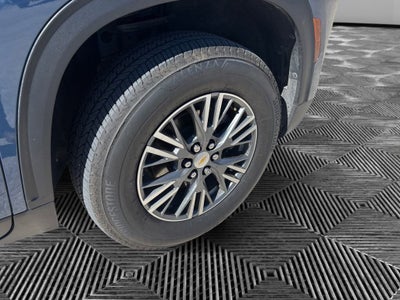 2024 Chevrolet Traverse LT