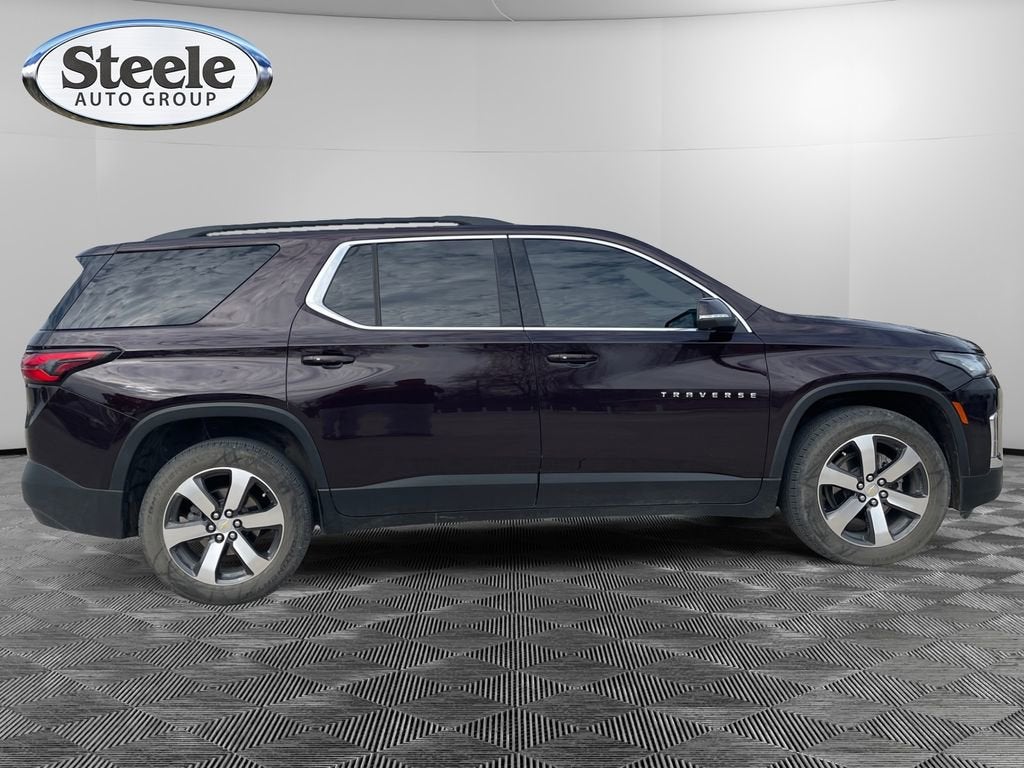 2022 Chevrolet Traverse LT Leather