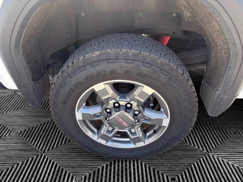 2025 GMC Sierra 2500 HD SLT