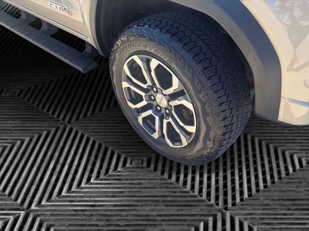 2024 GMC Canyon AT4