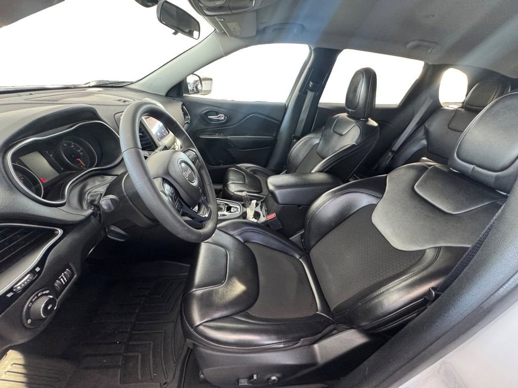 2020 Jeep Cherokee Altitude