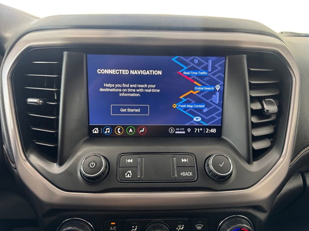 2022 GMC Acadia AT4