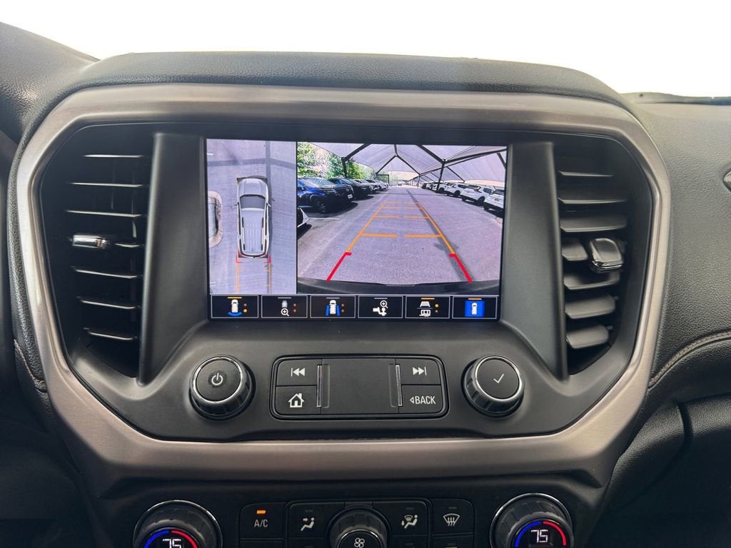 2022 GMC Acadia AT4