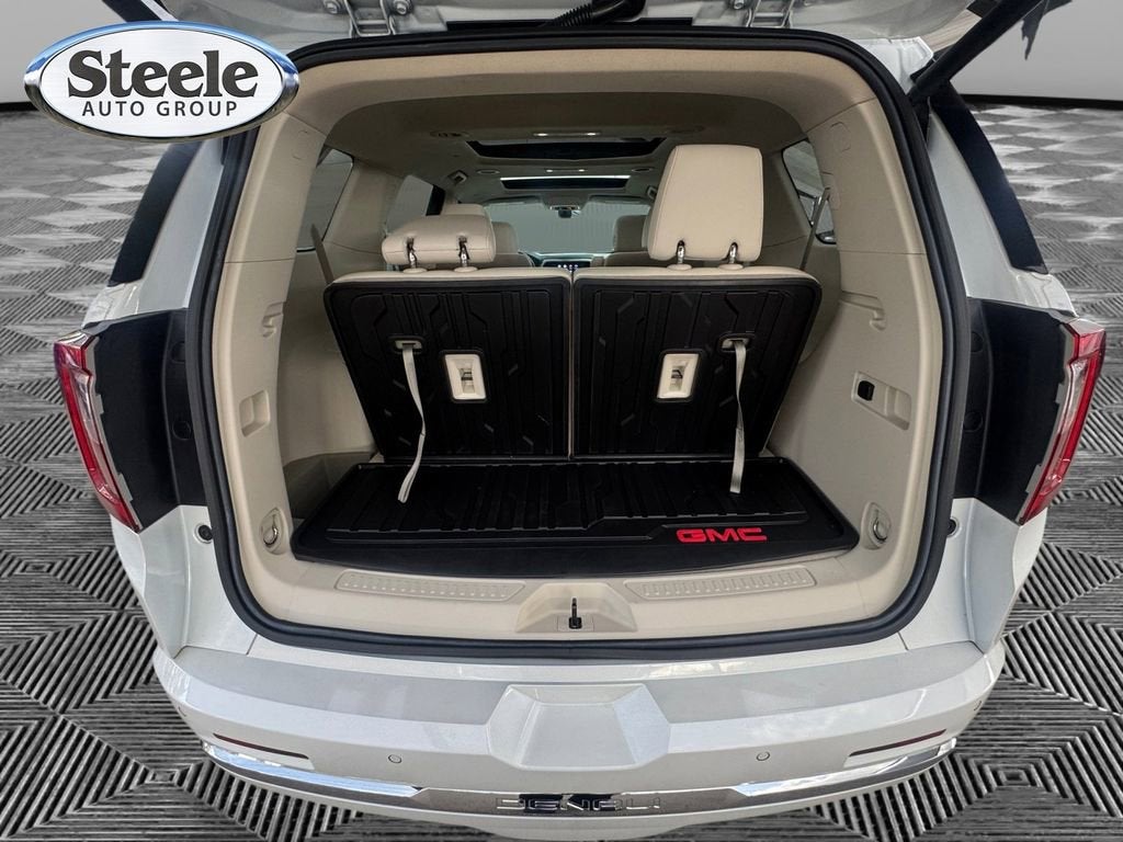 2022 GMC Acadia Denali