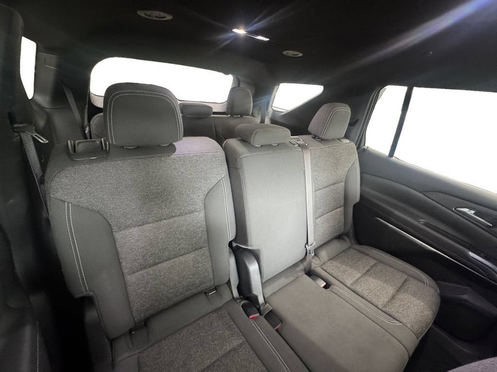 2024 Chevrolet Traverse LS