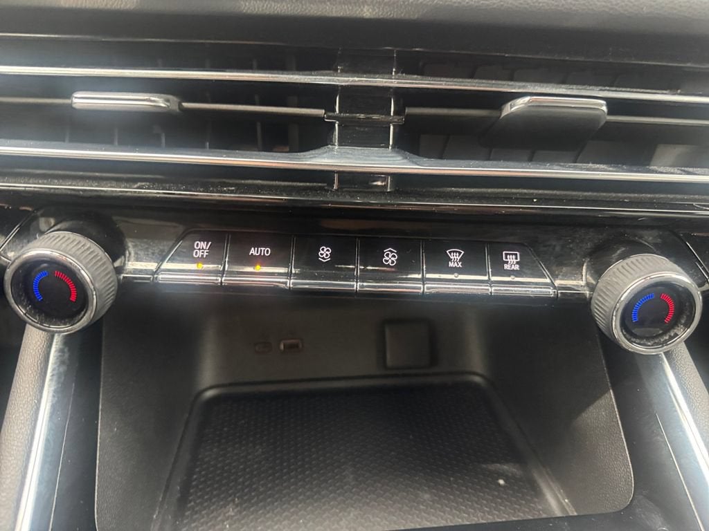 2024 Chevrolet Traverse LS