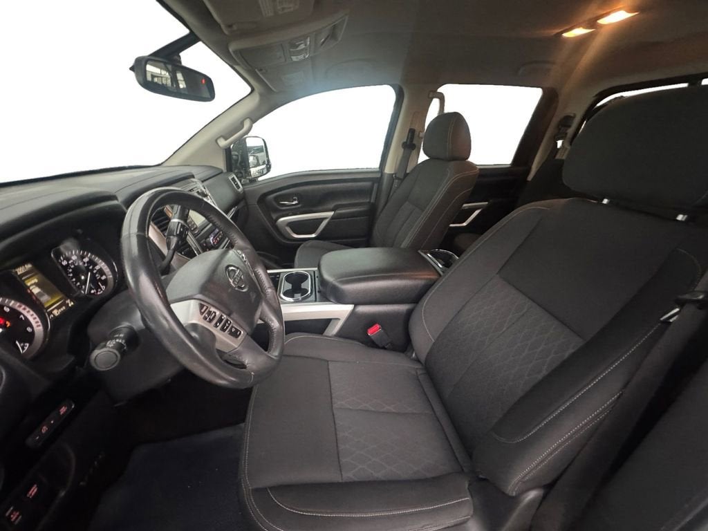 2017 Nissan Titan XD SV