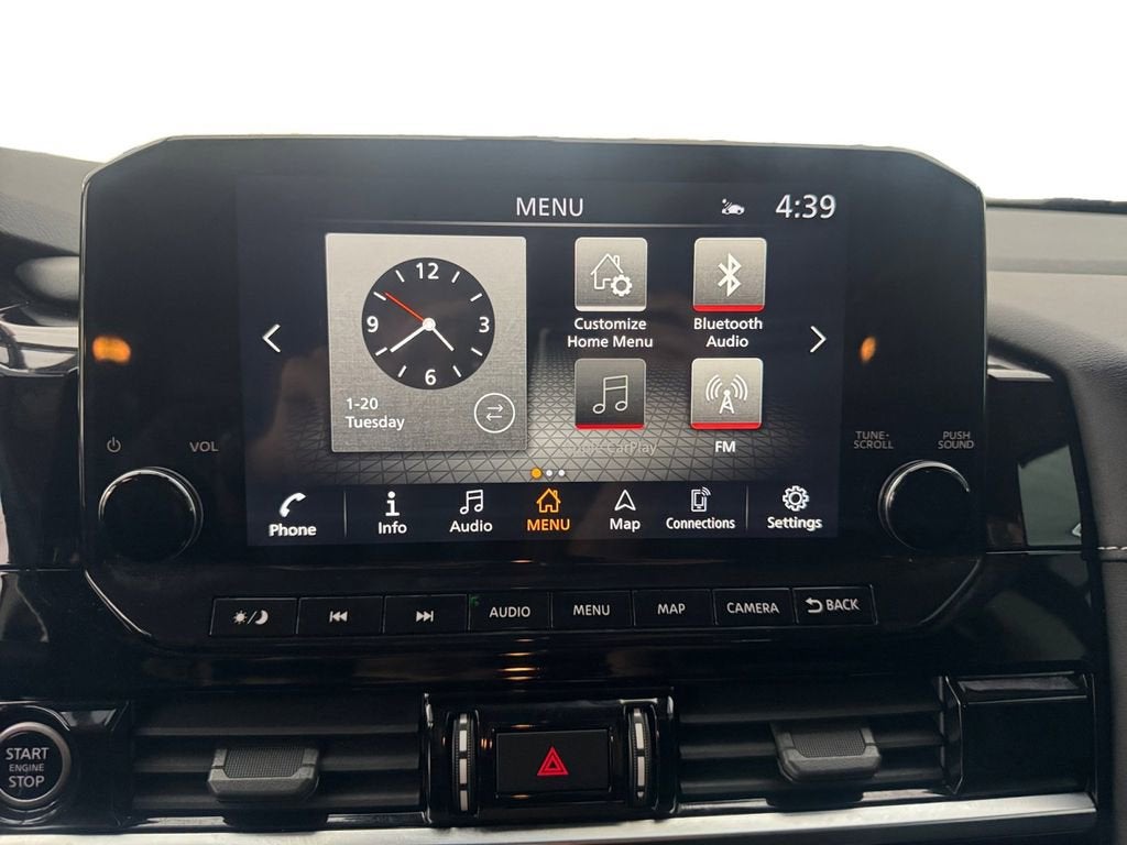 2022 Nissan Pathfinder SL