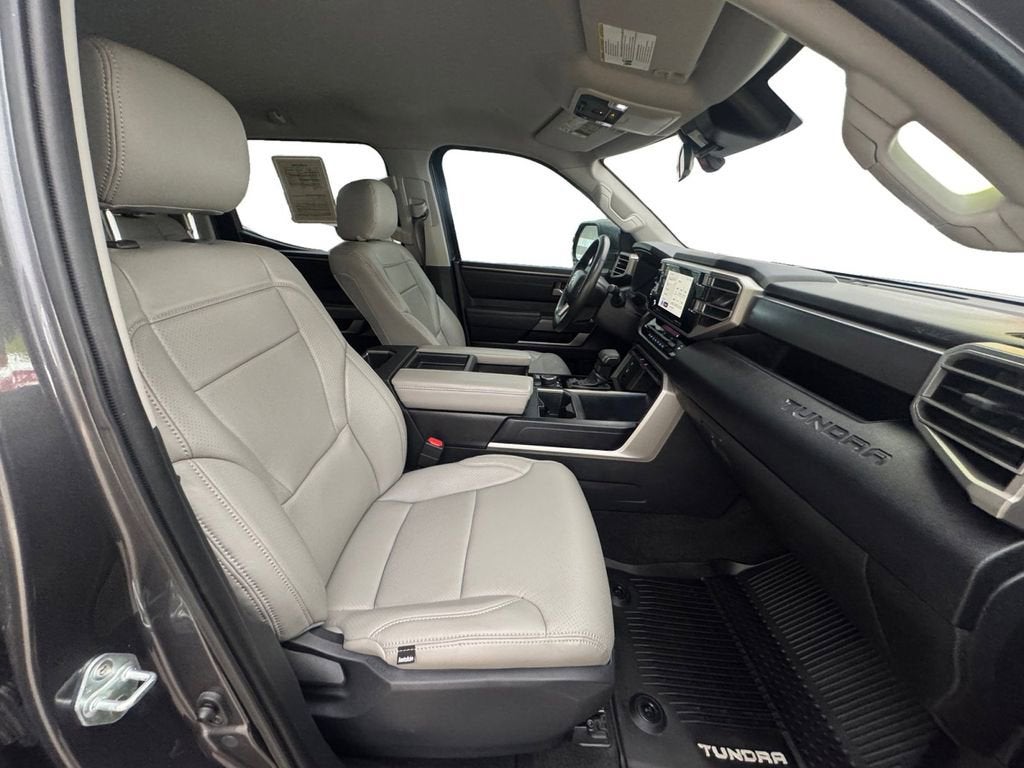 2023 Toyota Tundra 4WD SR5