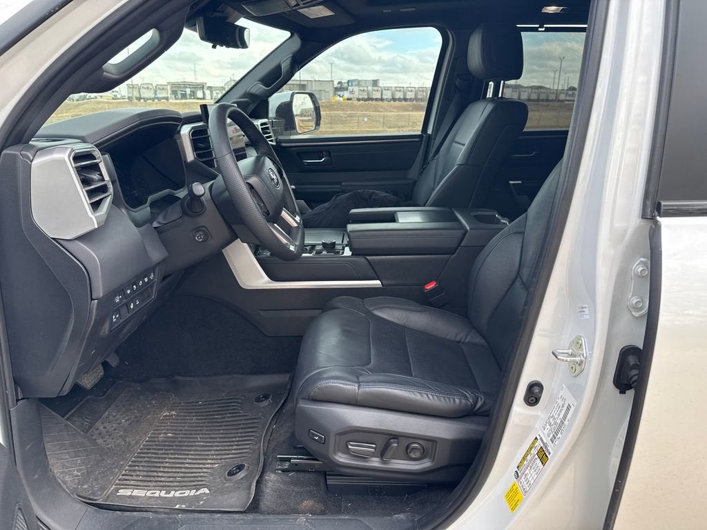 2025 Toyota Sequoia SR5