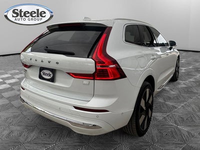 2023 Volvo XC60 Recharge Plug-In Hybrid T8 Plus Bright Theme