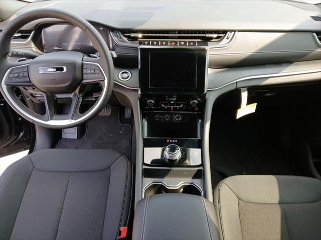 2024 Jeep Grand Cherokee Laredo X 4x2