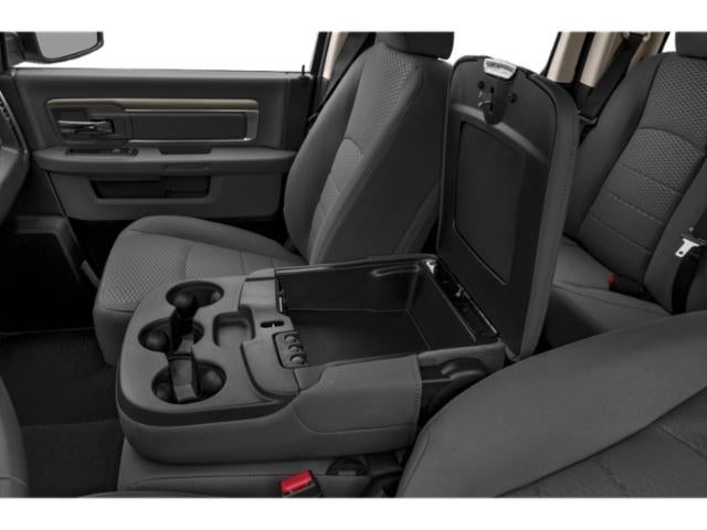 2024 RAM 1500 Classic SLT Quad Cab 4x2 6'4' Box