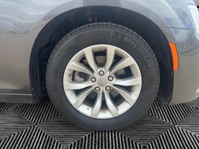 2023 Chrysler 300 Touring
