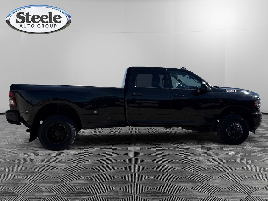 2022 RAM 3500 Lone Star Crew Cab 4x4 8' Box
