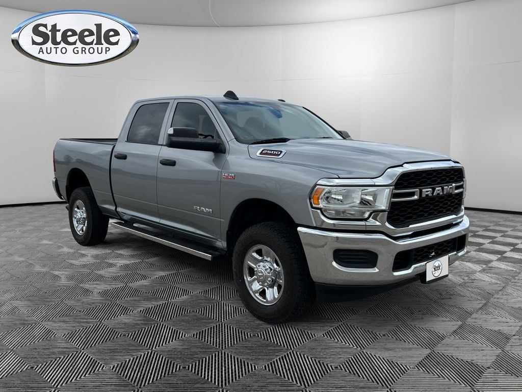 2022 RAM 2500 Tradesman Crew Cab 4x4 6'4' Box