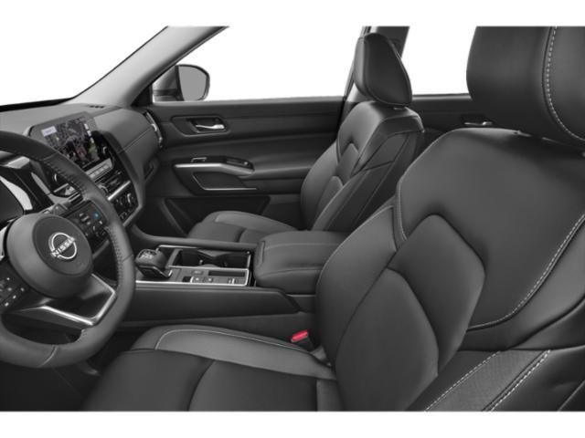 2025 Nissan Pathfinder SL FWD