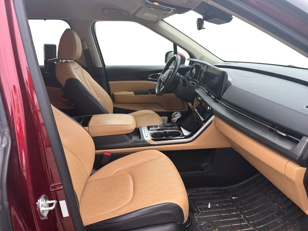 2024 Kia Carnival EX