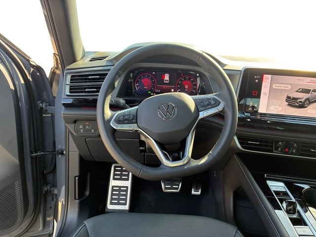 2026 Volkswagen Atlas Cross Sport 2.0T SEL R-Line Black