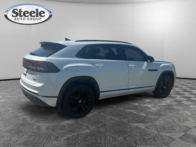 2026 Volkswagen Atlas Cross Sport 2.0T SEL R-Line Black