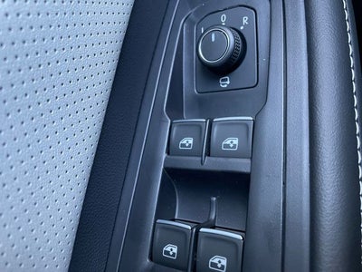 2025 Volkswagen Atlas Cross Sport 2.0T SEL Premium R-Line