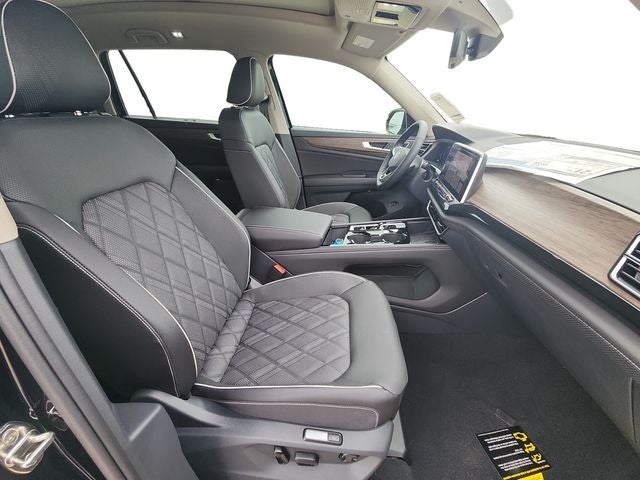 2025 Volkswagen Atlas 2.0T SEL Premium R-Line