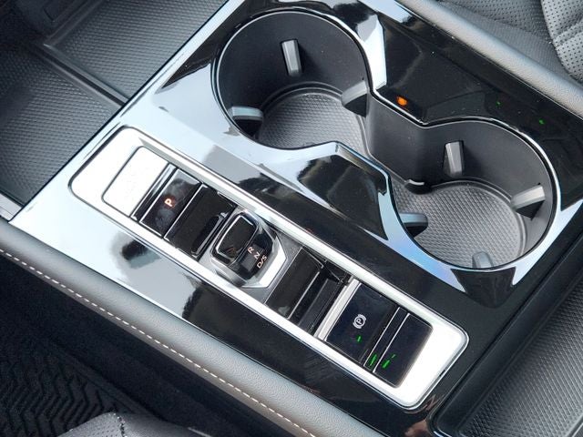 2024 Volkswagen Atlas 2.0T SE w/ Technology