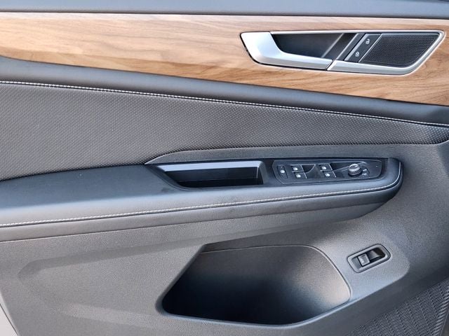 2024 Volkswagen Atlas 2.0T SE w/ Technology