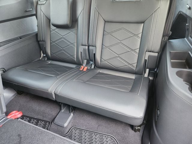 2024 Volkswagen Atlas 2.0T SE w/ Technology