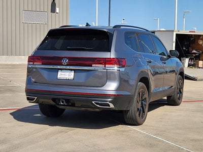 2024 Volkswagen Atlas 2.0T SE w/ Technology