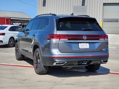 2024 Volkswagen Atlas 2.0T SE w/ Technology