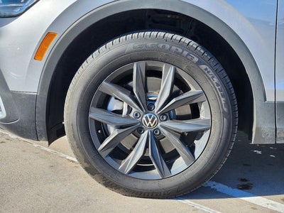2024 Volkswagen Tiguan 2.0T SE