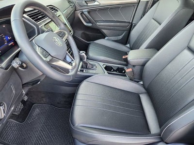 2024 Volkswagen Tiguan 2.0T SE