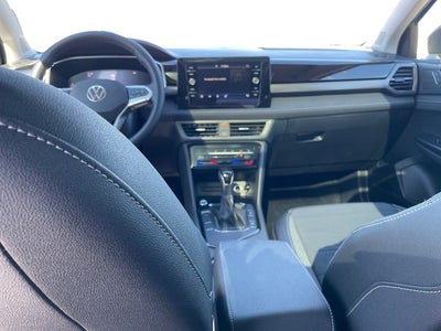 2025 Volkswagen Taos 1.5T SE Black