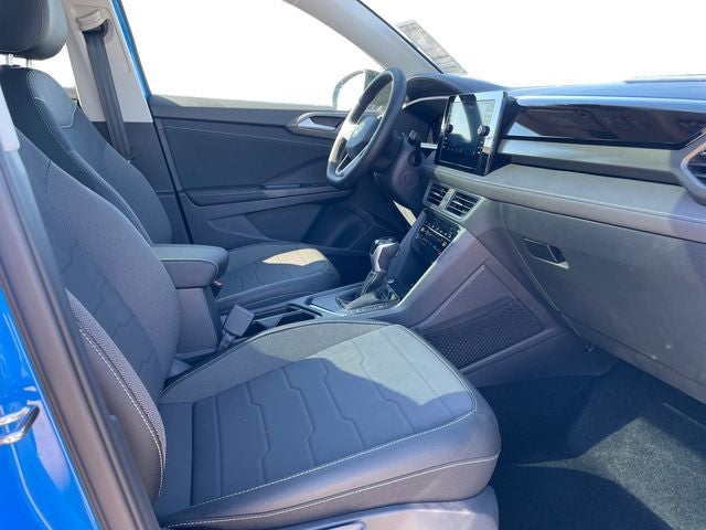 2025 Volkswagen Taos 1.5T SE Black