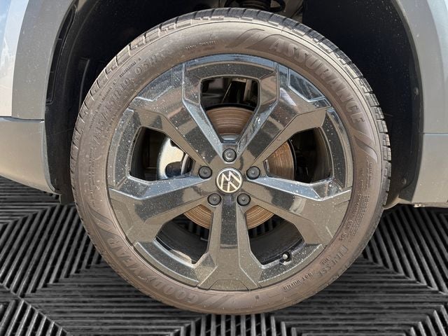 2025 Volkswagen Taos 1.5T SEL