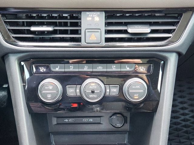 2024 Volkswagen Taos 1.5T SEL