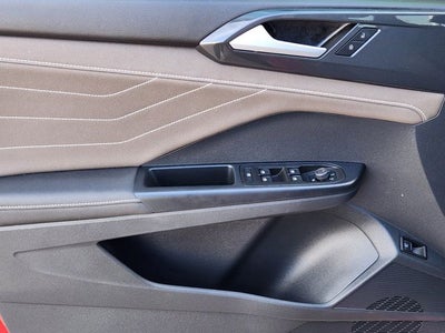 2024 Volkswagen Taos 1.5T SEL