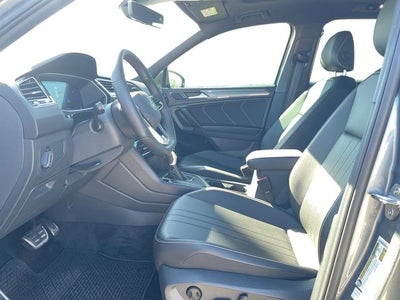 2024 Volkswagen Tiguan 2.0T SE R-Line Black